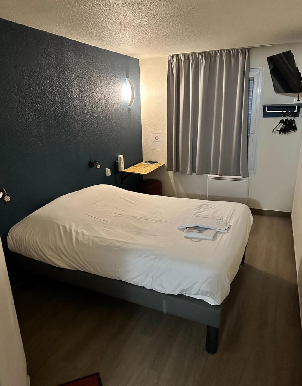 Fasthotel Jaux Buitenkant foto