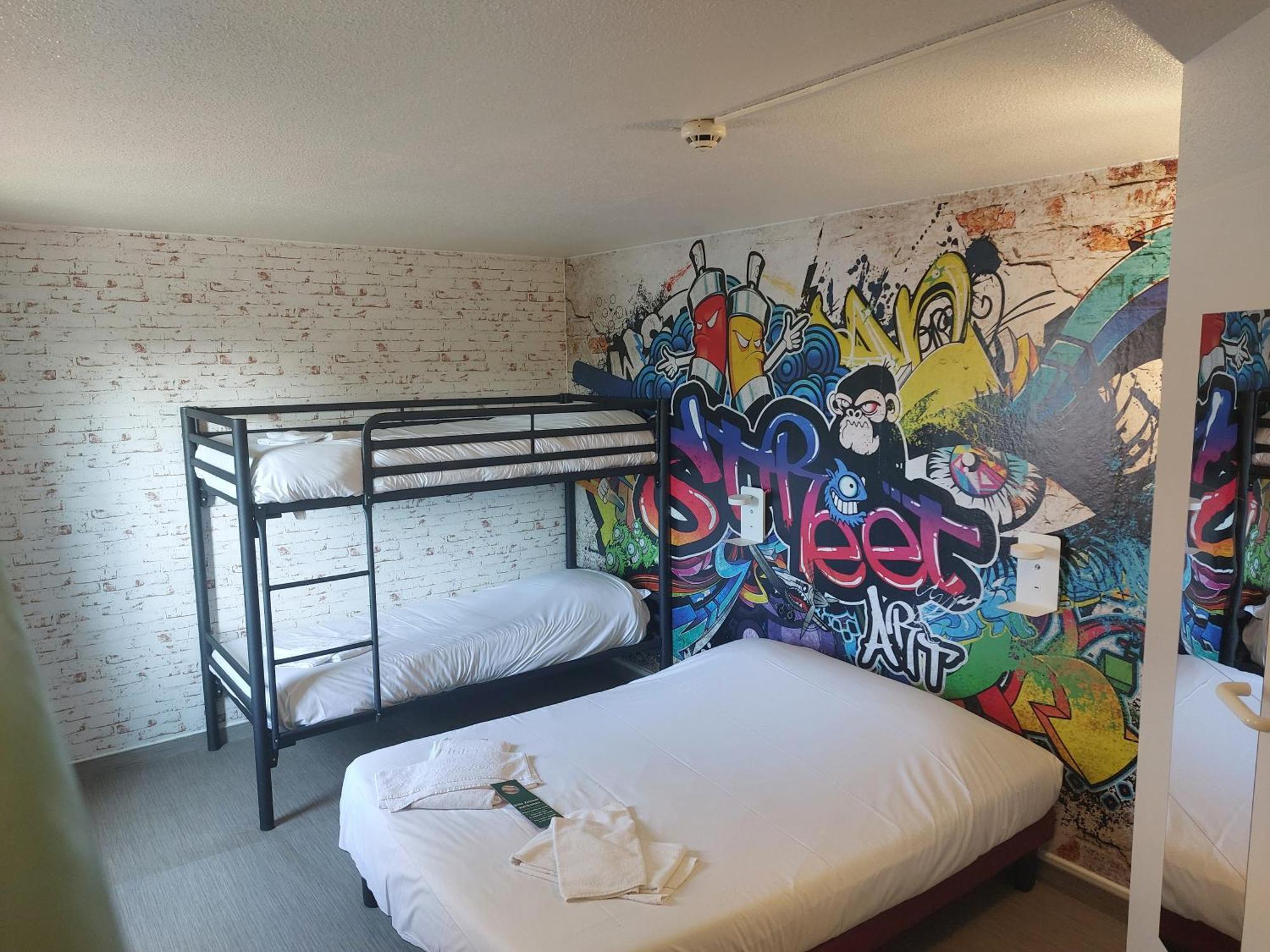 Fasthotel Jaux Buitenkant foto